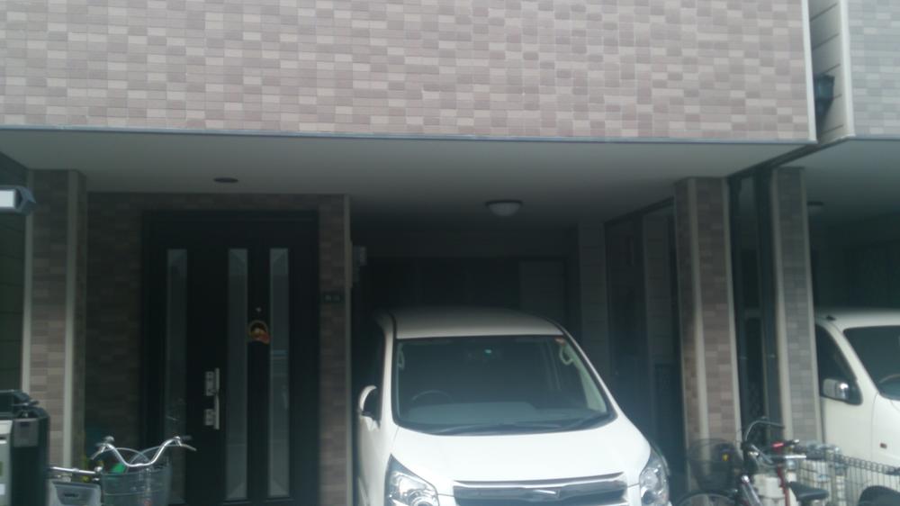 Parking lot. Also contains enough heavy-duty vehicles. 