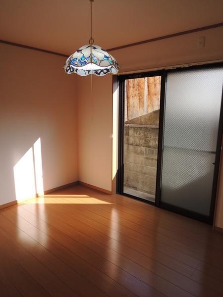 Non-living room. 1 Kaiyoshitsu 6 Pledge. It is not really, Per this positive.