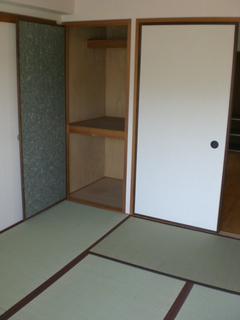 Receipt. Armoire