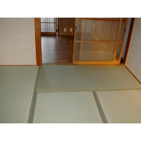 Living and room
