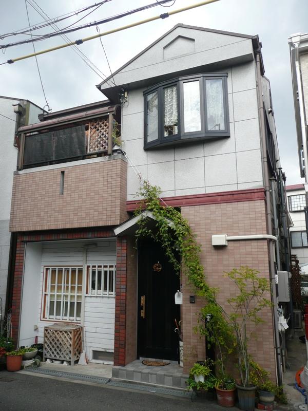 Local appearance photo. Local (11 May 2013) Shooting