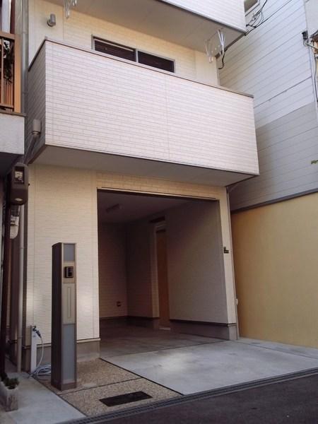 Parking lot. Convenient parking with space ☆ 