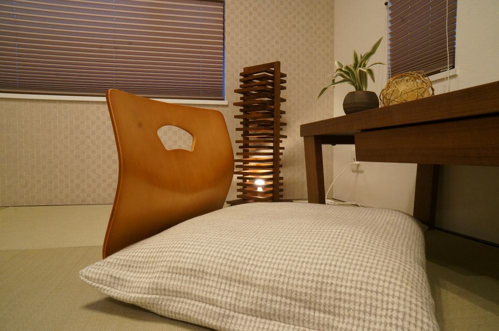 Building plan example (introspection photo). In the Japanese-style room, Place the warm color of the light., Do not spend chillin and the time? , Even if the customers in the room to Appetizer, The flow of soft time heals the adult.