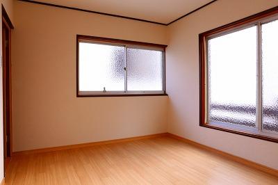 Non-living room. Indoor (01 May 2014) Shooting