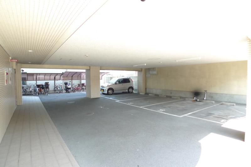 Parking lot