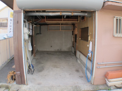 Parking lot
