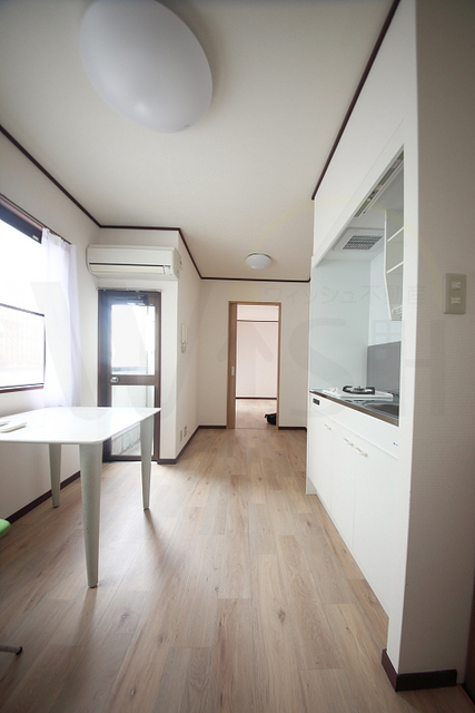 Living and room. It has become a window is often the room.
