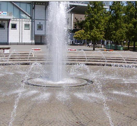 park. Tsurumi Ryokuchi park is also near. Please go out with your family. 