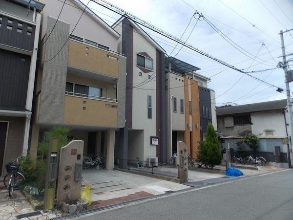 Other local. Convenient station within walking distance & 2WAY access to commuters! 