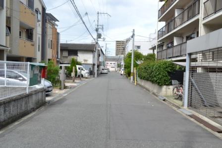 Local photos, including front road. Local (August 2013) Shooting