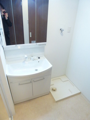 Washroom. Spacious dressing room