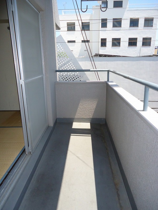 Balcony. South-facing sunny balcony!