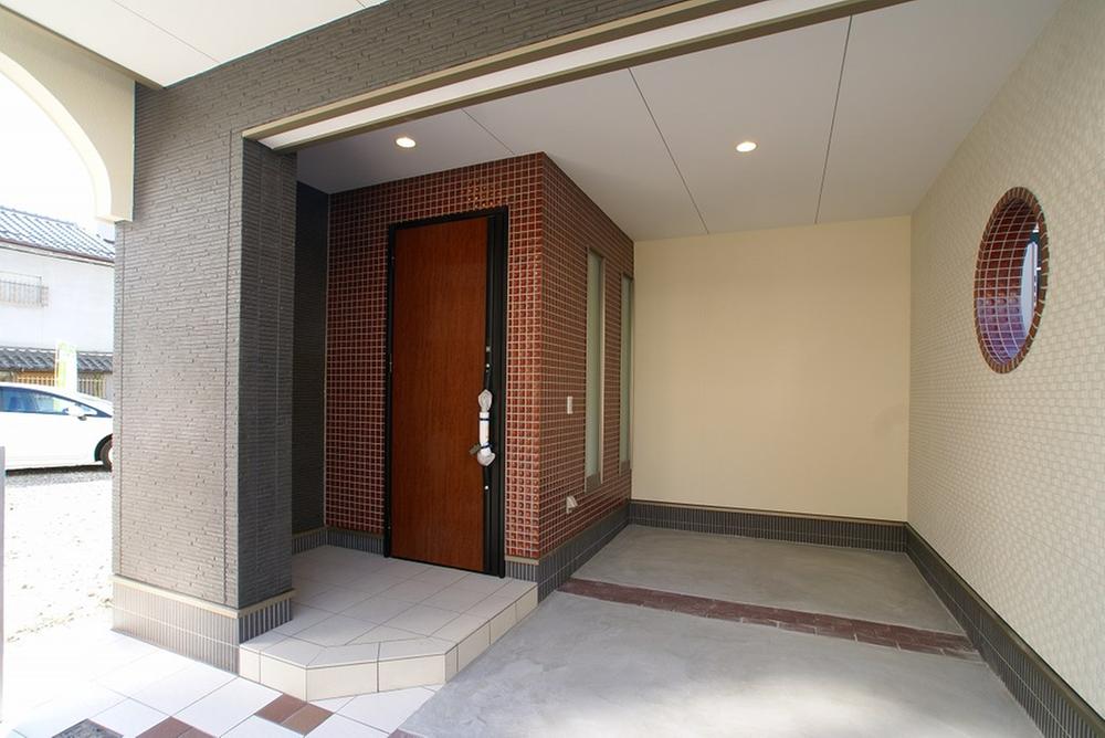 Building plan example (exterior photos). Building plan example