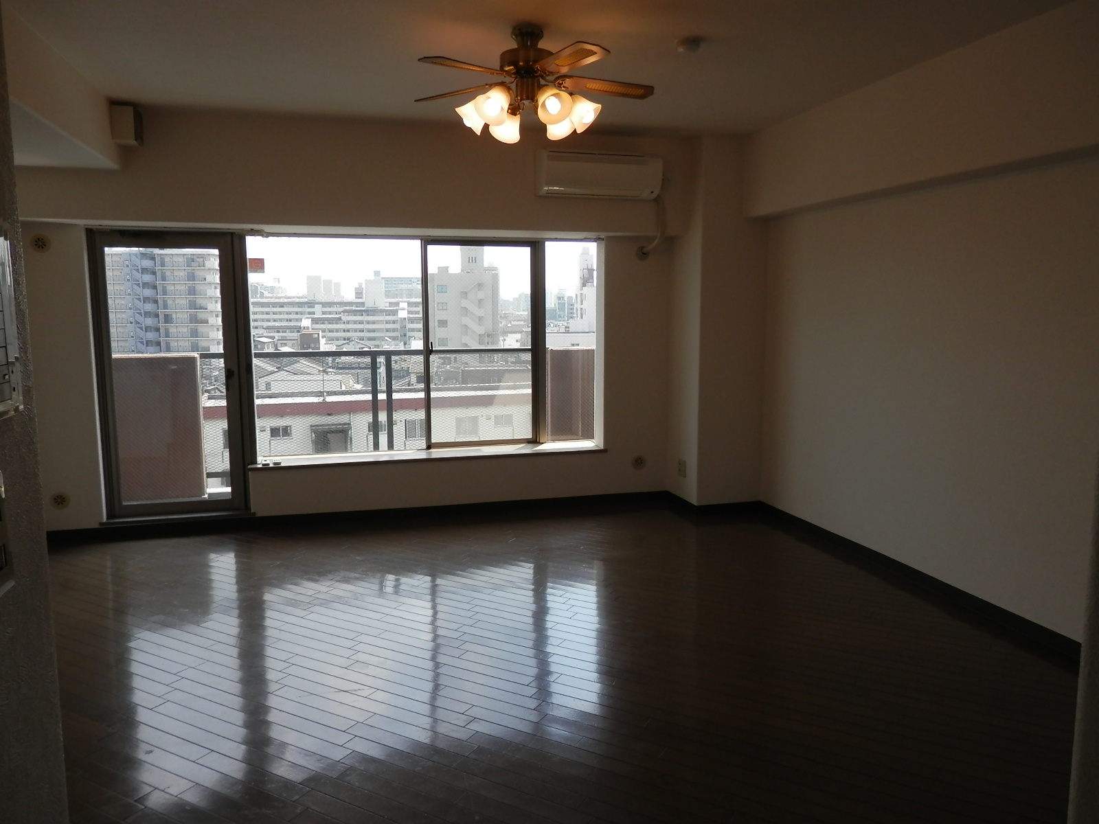Living and room