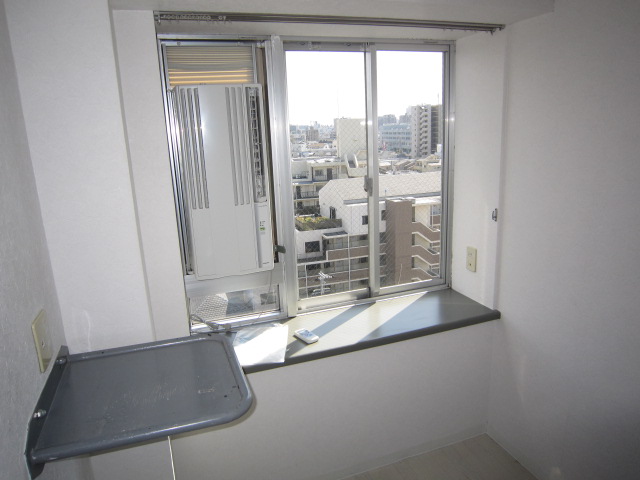 Other room space