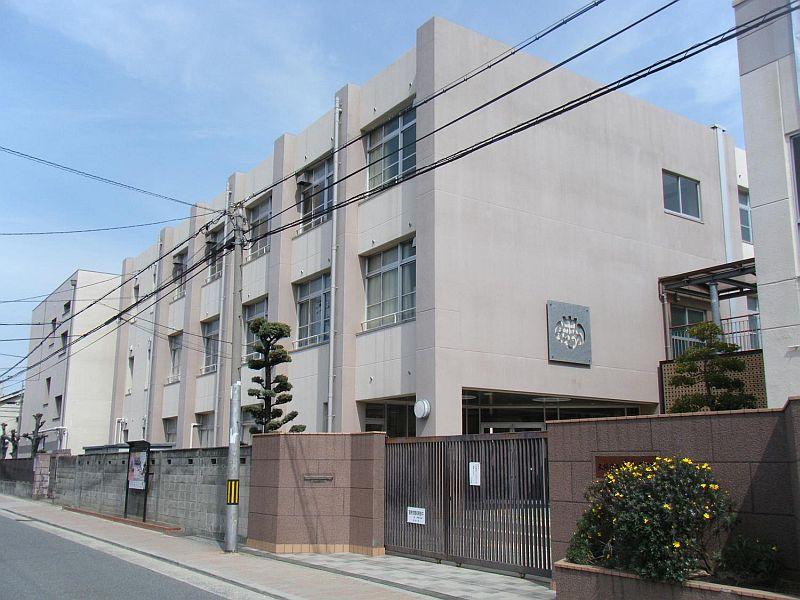Other. Osaka Tatsusumire junior high school