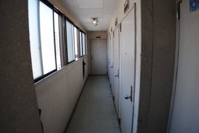 Other common areas. Middle corridor