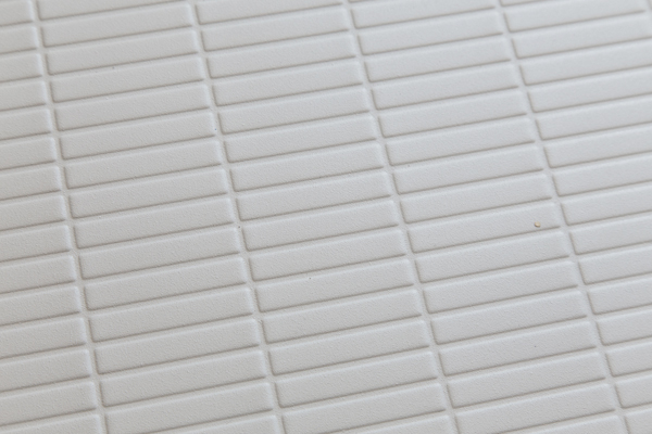 Bathing-wash room.  [Flagstone floor] It was subjected to a groove on the surface, Well easy to dry the floor drainage. Since the non-slip, It is safe for bathing small children and the elderly (same specifications)