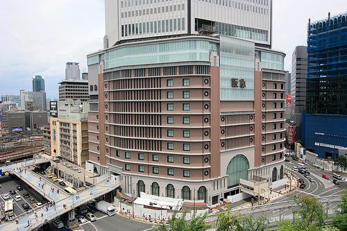 Shopping centre. Vibration Control ・ Seismic isolation ・ Earthquake resistant 						 / 							Immediate Available 						 / 							2 along the line more accessible 						 / 							Bathroom Dryer 						 / 							Yang per good 						 / 							Flat to the station 						 / 							High floor 						 / 							24 hours garbage disposal Allowed 						 / 							Security enhancement 						 / 							Wide balcony 						 / 							Bicycle-parking space 						 / 							Elevator 						 / 							TV monitor interphone 						 / 							Urban neighborhood 						 / 							Ventilation good 						 / 							Good view 						 / 							Maintained sidewalk 						 / 							Delivery Box 						 / 							Bike shelter