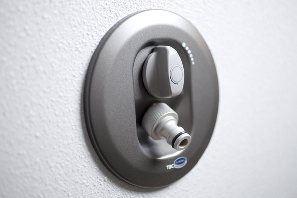 balcony ・ terrace ・ Private garden.  [Balcony faucet] Convenient balcony faucet to the watering of plants has been adopted (same specifications)