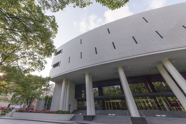 Surrounding environment. The ・ Symphony Hall (11 minutes' walk ・ About 850m)