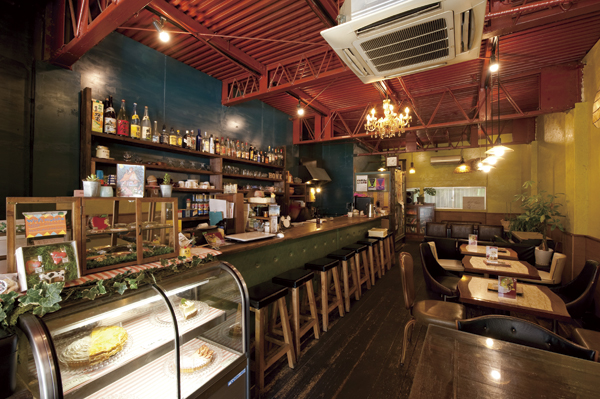 Surrounding environment. cafe Tower of the Sun (a 4-minute walk ・ About 280m)