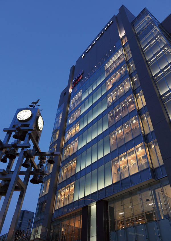 Surrounding environment. LUCUA (walk 11 minutes ・ About 840m)