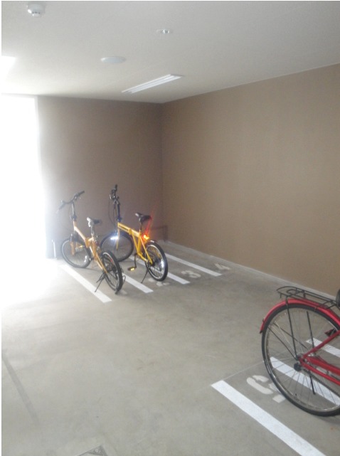Other common areas. Bicycle parking lot has also been firmly management! !