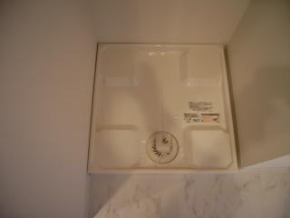 Washroom. Indoor laundry bread