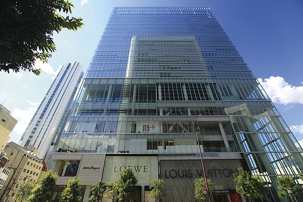 Surrounding environment. Hilton Plaza (13 mins ・ About 970m)