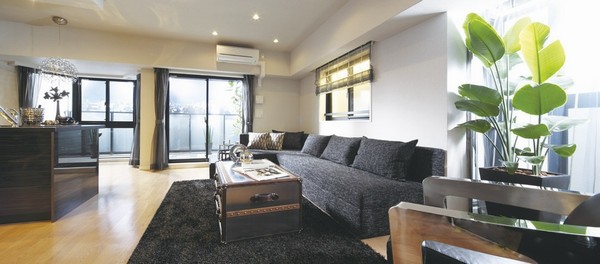 The dining adopted the Earl of sash, Living incorporating the specification and attention to detail to the spread of relaxed space ・ dining. Home party also enjoy (all photos E-type model room ・ Some include a paid option)