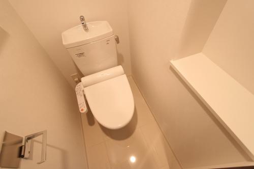 Toilet. Washlet also equipped! 