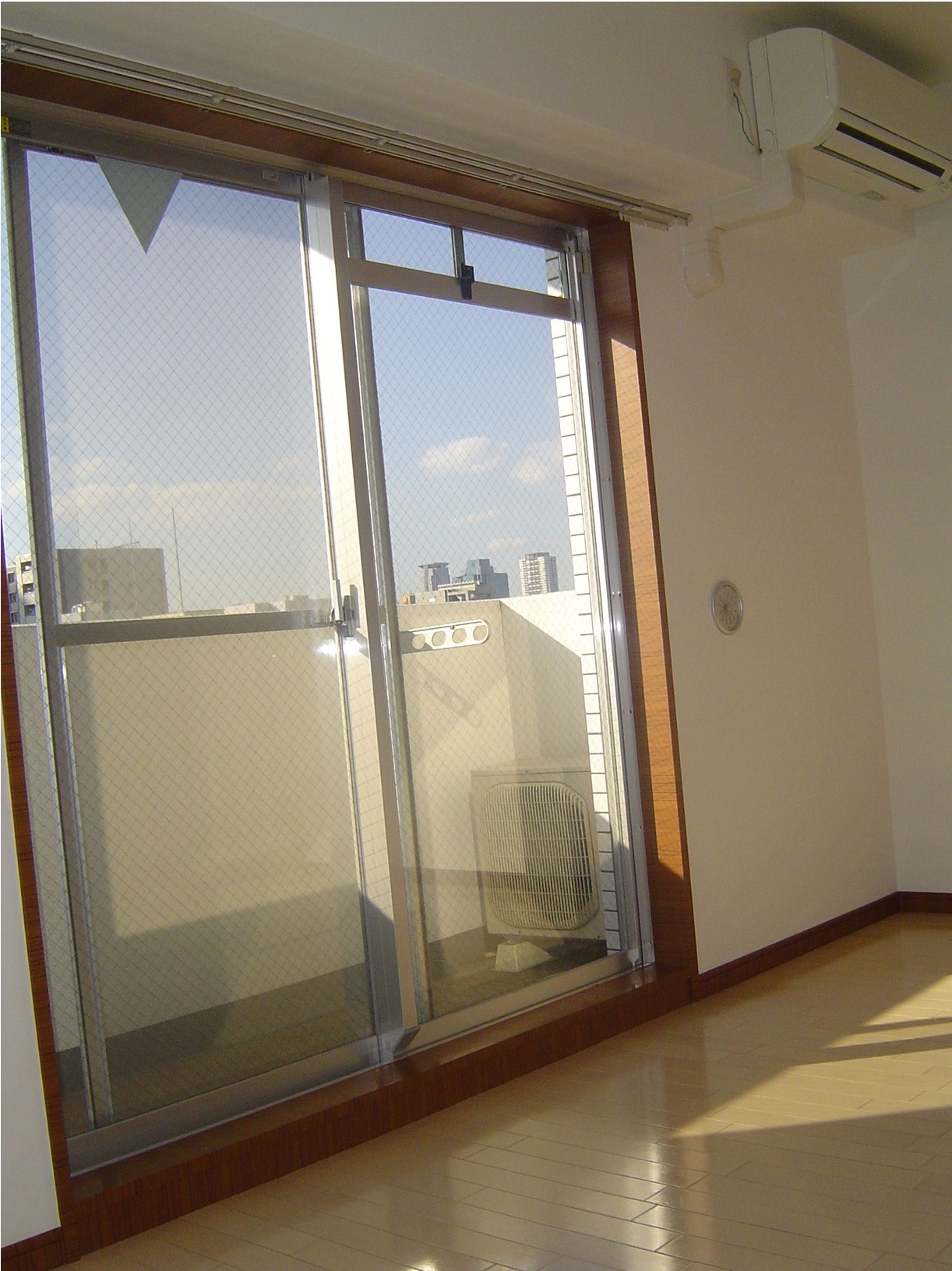 Living and room. Also without problem day! !