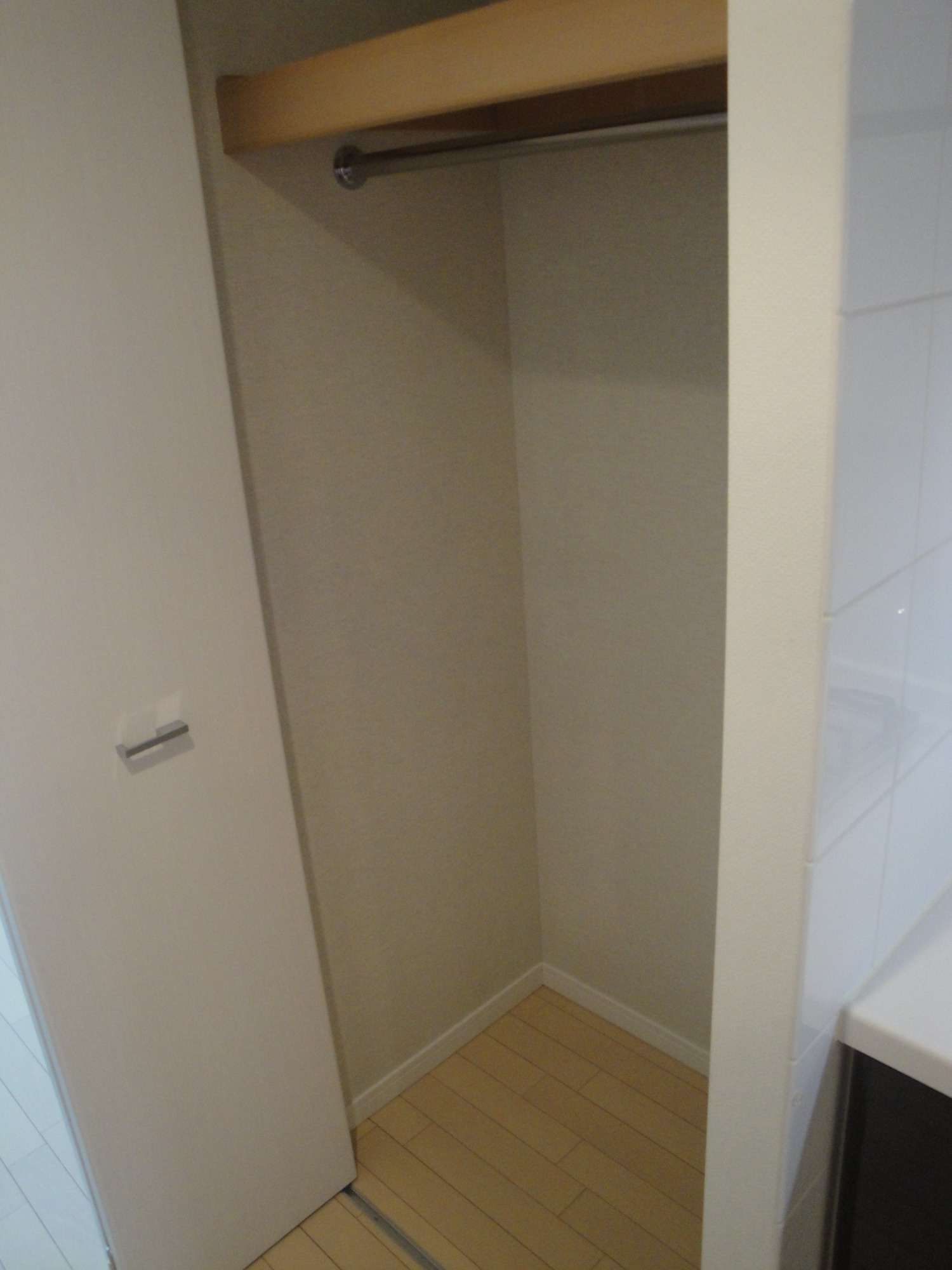 Receipt. Capacity is plenty of closet!