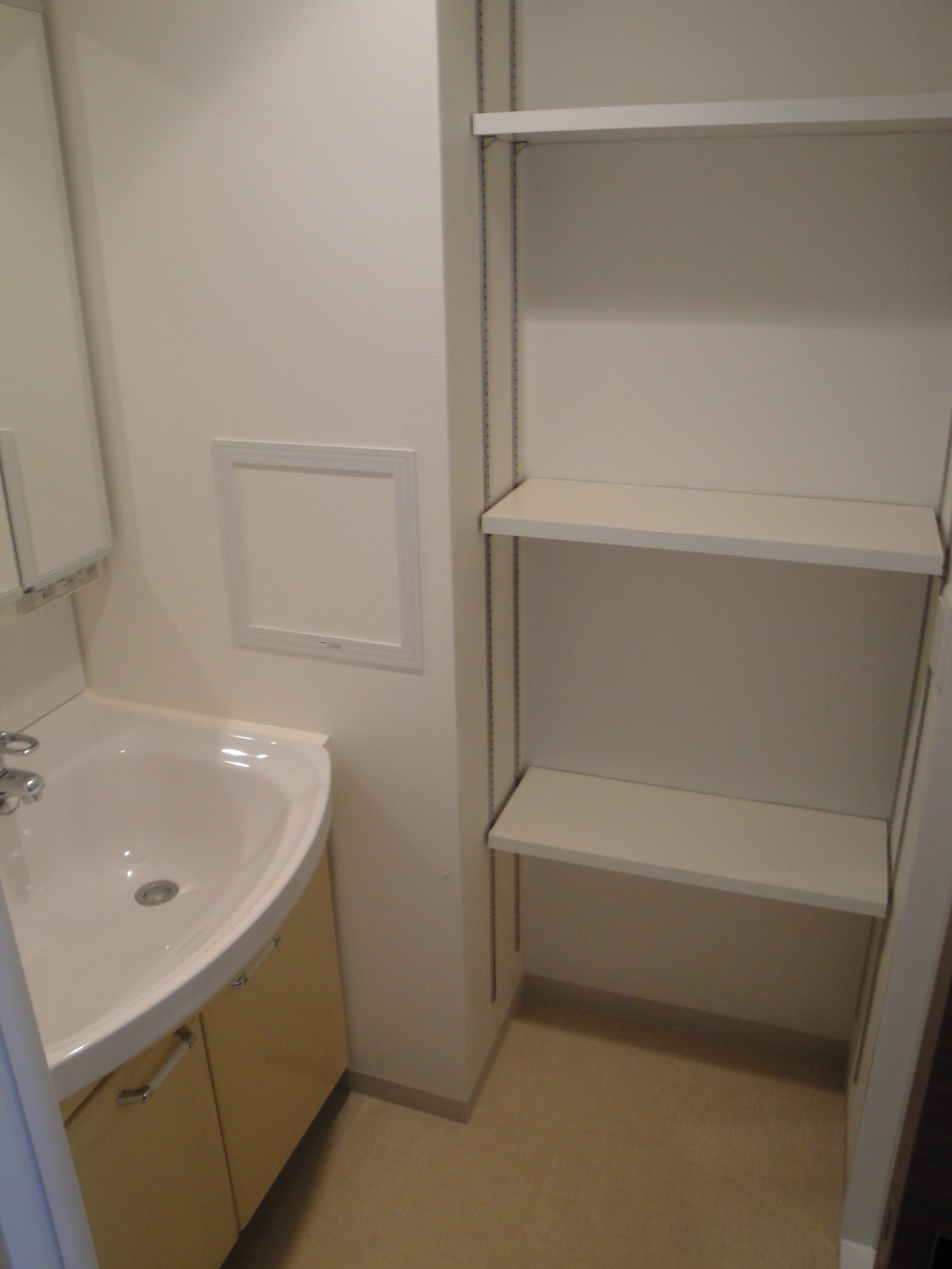 Receipt. This is useful Tsuite is also housed in the dressing room!