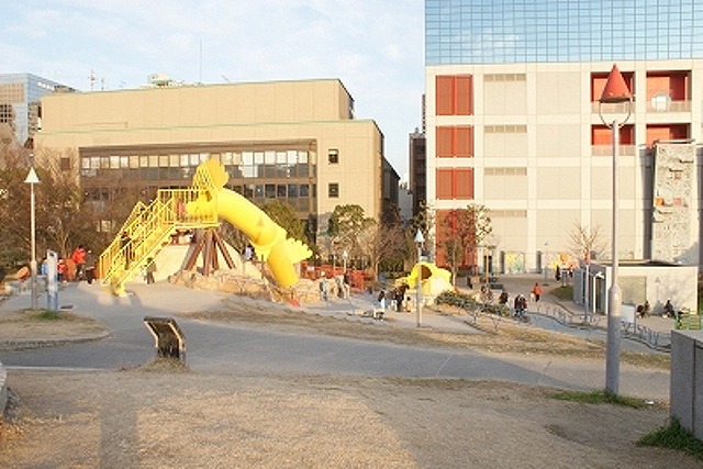 park. Ogimachi to the park (park) 495m