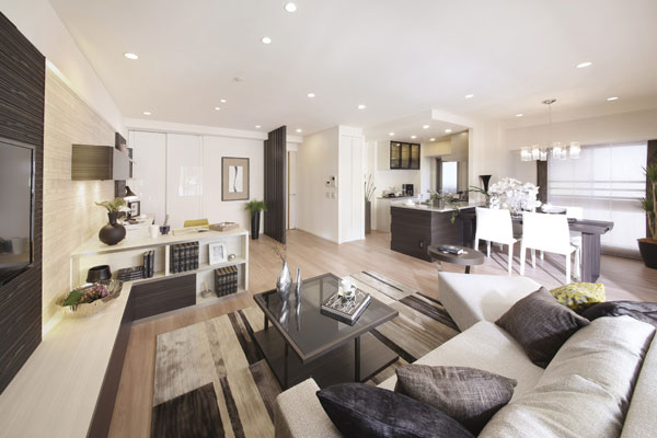 Living.  [living ・ dining] Center open sash will realize the airy living space (E type model room / Adoption menu plan. Free of charge ・ There application deadline)