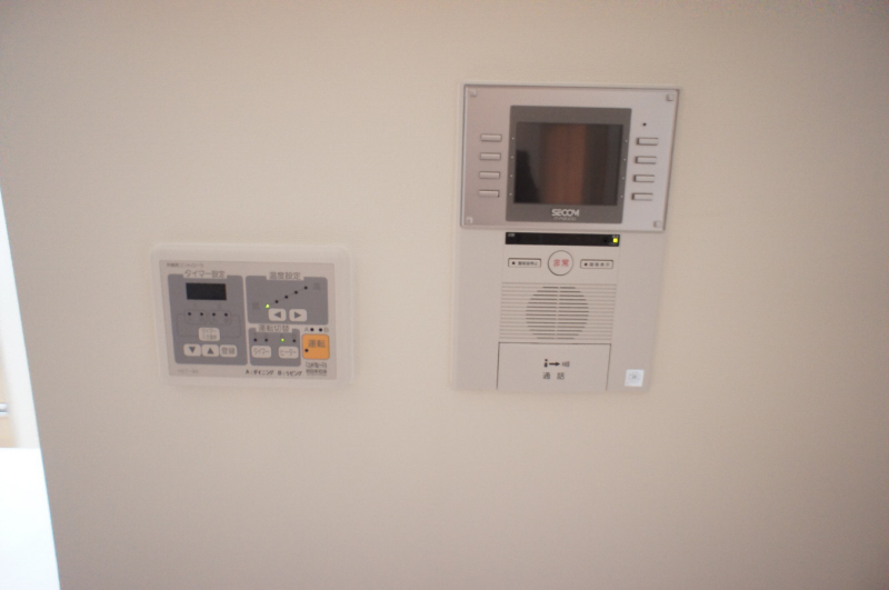 Other Equipment. Floor heating ・ TV monitor Hong