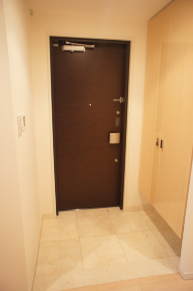 Entrance. Entrance hall