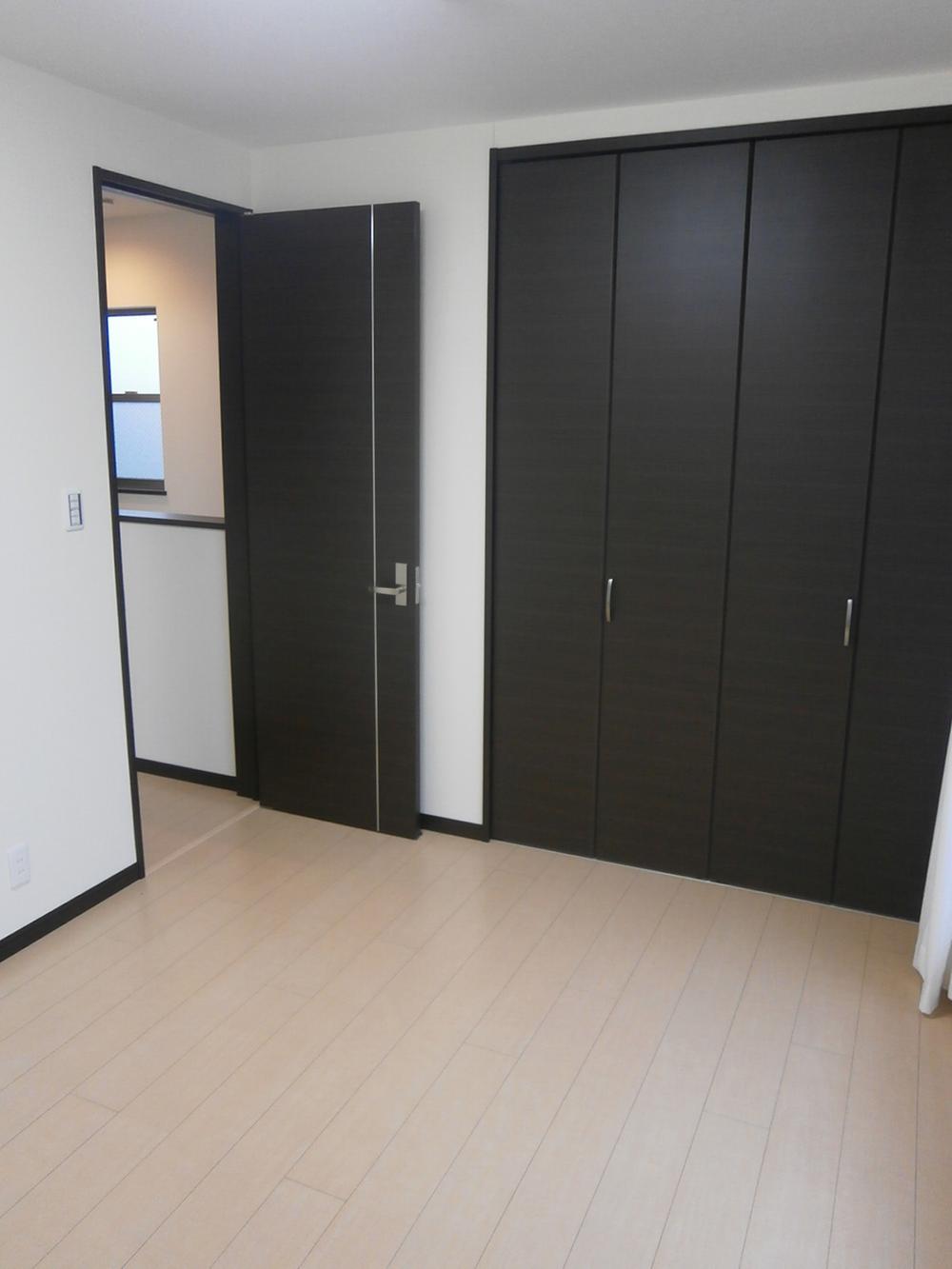 Non-living room. Indoor (11 May 2013) Shooting