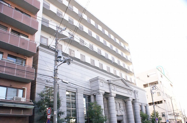 Hospital. 400m to the hospital (hospital)