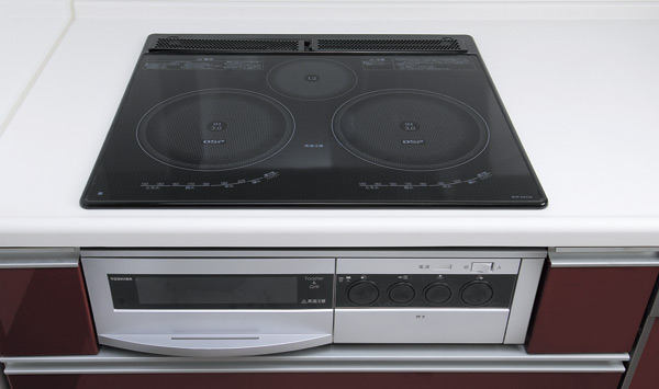 Kitchen.  [Easy to clean without the use of fire "IH cooking heater"] "IH cooking heaters" of the property is a powerful firepower, Smooth cuisine. Because it does not use the fire, It is also safe for families with small children. On thermal power adjustment is easy, Also is clean that simple is a big attraction (same specifications)