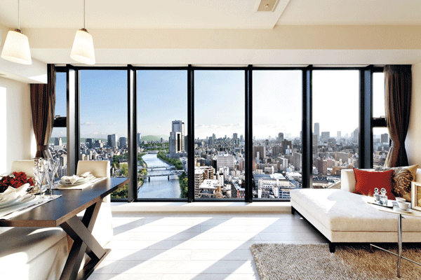 Living.  [living ・ dining] Pleasant space overlooking the green along the Okawa. Trying to enjoy the scenic in the city center (75E-L type building in the model room / Local 27th floor equivalent to view photos (January 2012 shooting))