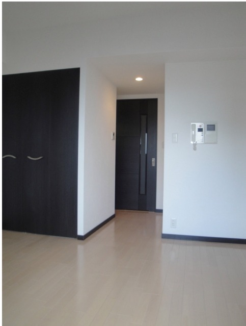 Living and room. white ・ Chic rooms of black keynote!