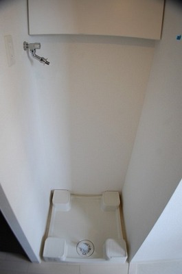 Other. Indoor laundry bread