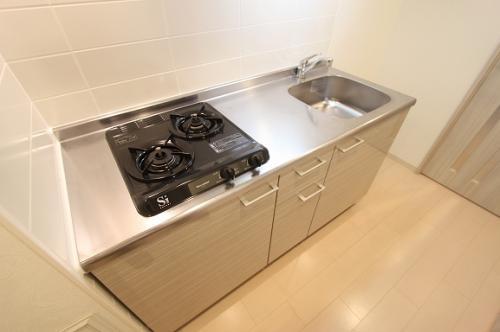 Kitchen. There is also a cooking space system 2-neck Gasukitchin! 