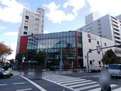 Supermarket. Koyo Minamimori Machiten to (super) 610m