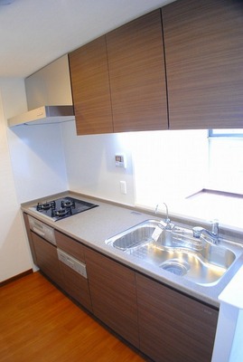 Kitchen. 3-neck gas system K