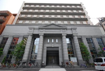 Hospital. 200m to Kano hospital (hospital)