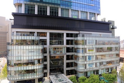 Shopping centre. Gran 1100m up front Osaka (shopping center)